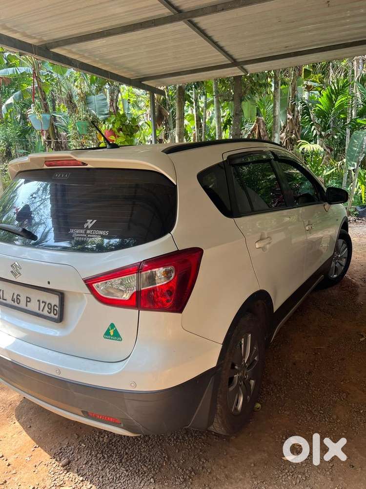 Maruti Suzuki S-cross 2016 Diesel Well Maintained