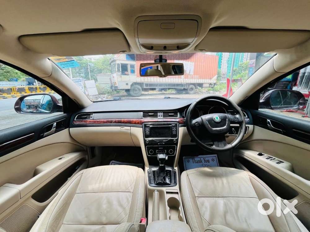 Škoda Superb Petrol Auto