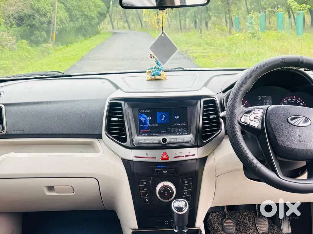 Mahindra Xuv300 Diesel 2021 Model 1owner