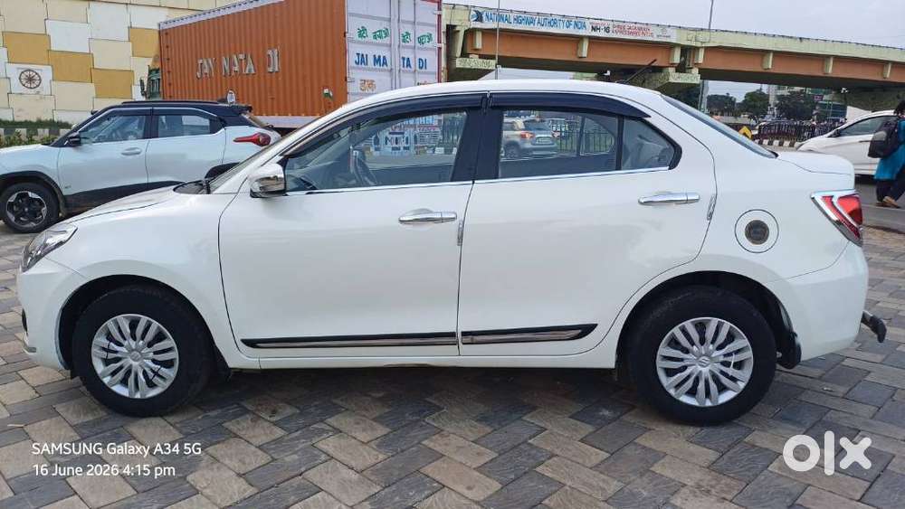 Maruti Suzuki Swift Dzire 1.3 Vxi, 2020, Petrol