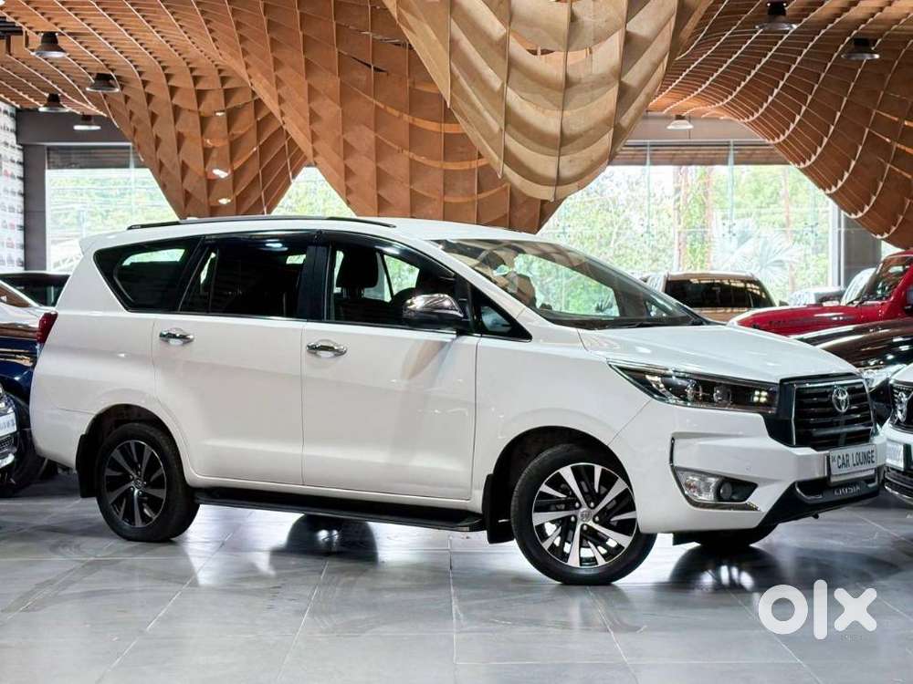 Toyota Innova Crysta 2.4 Z 7 Str, 2025, Diesel