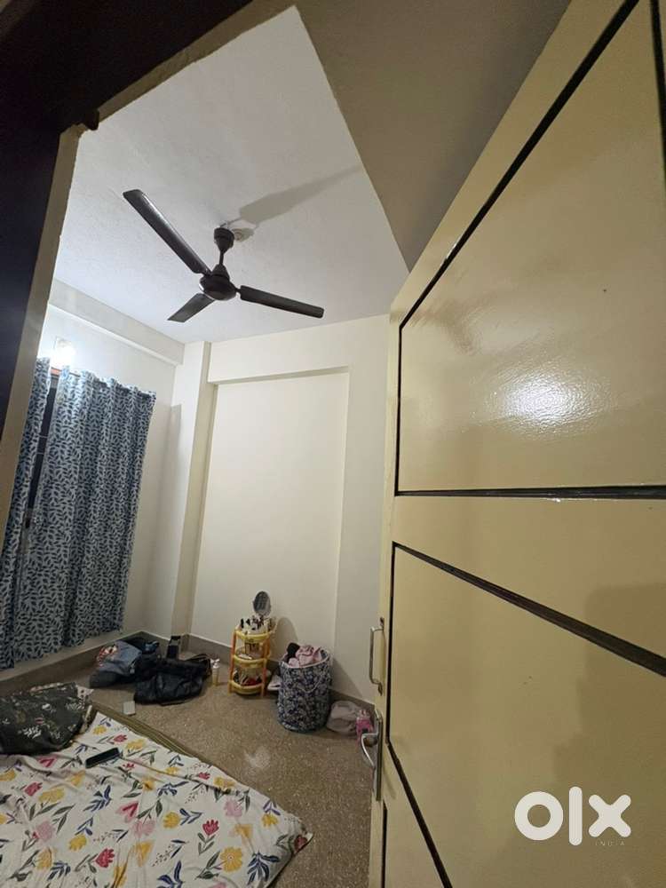Looking for Female Roommate | 2BHK Flat &ndash; Balmatta / Arya Samaj Road
