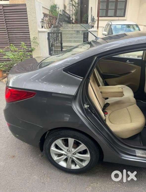 Hyundai Verna Fluidic 2011