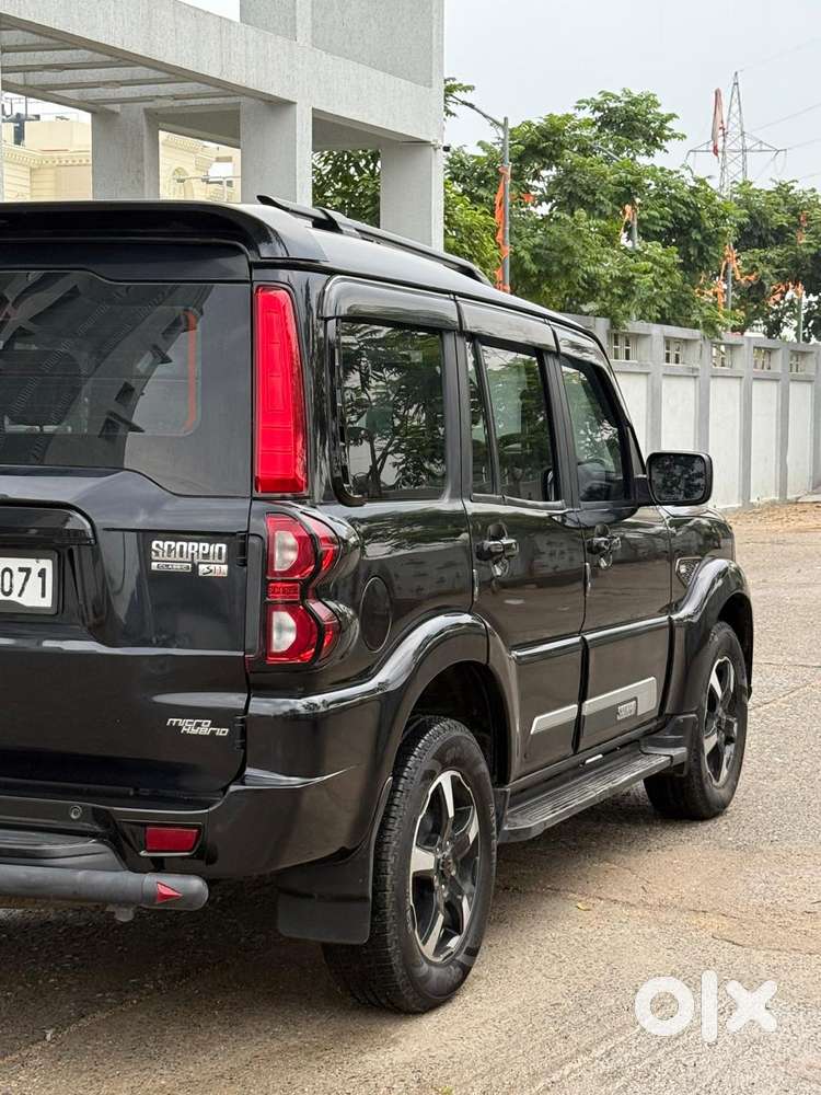 Mahindra Scorpio Classic 2.2 S 11 Mt 7 Str, 2023, Diesel