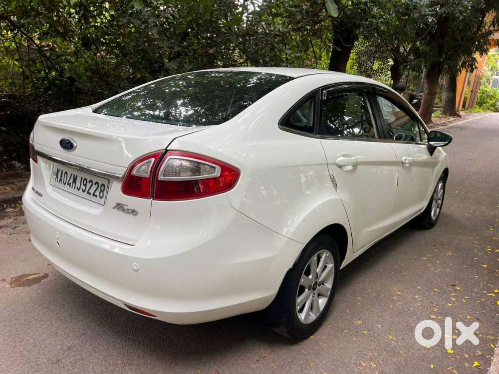 Ford Fiesta At Titanium Plus, 2011, Diesel