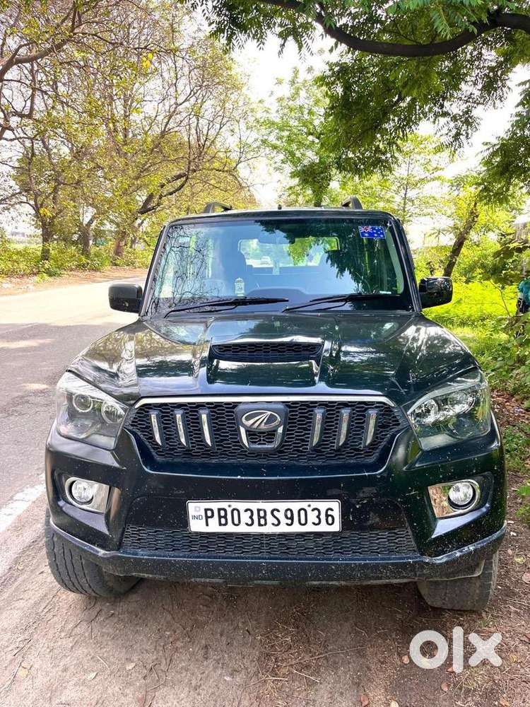 Mahindra Scorpio Classic 2014 Diesel 140000 Km Driven