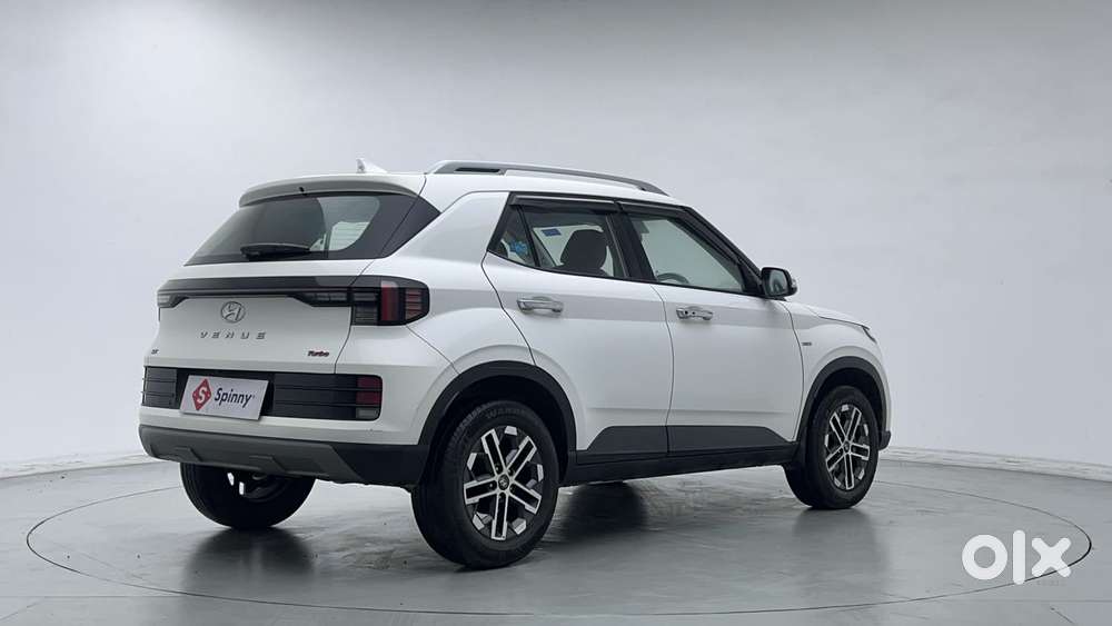 Hyundai Venue 1.0 Sx (o) Turbo Dct, 2023, Petrol