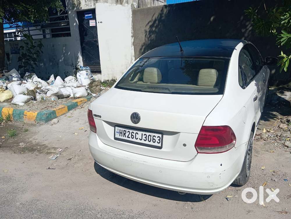 Volkswagen Vento Celeste 1.6 Highline, 2014, Petrol