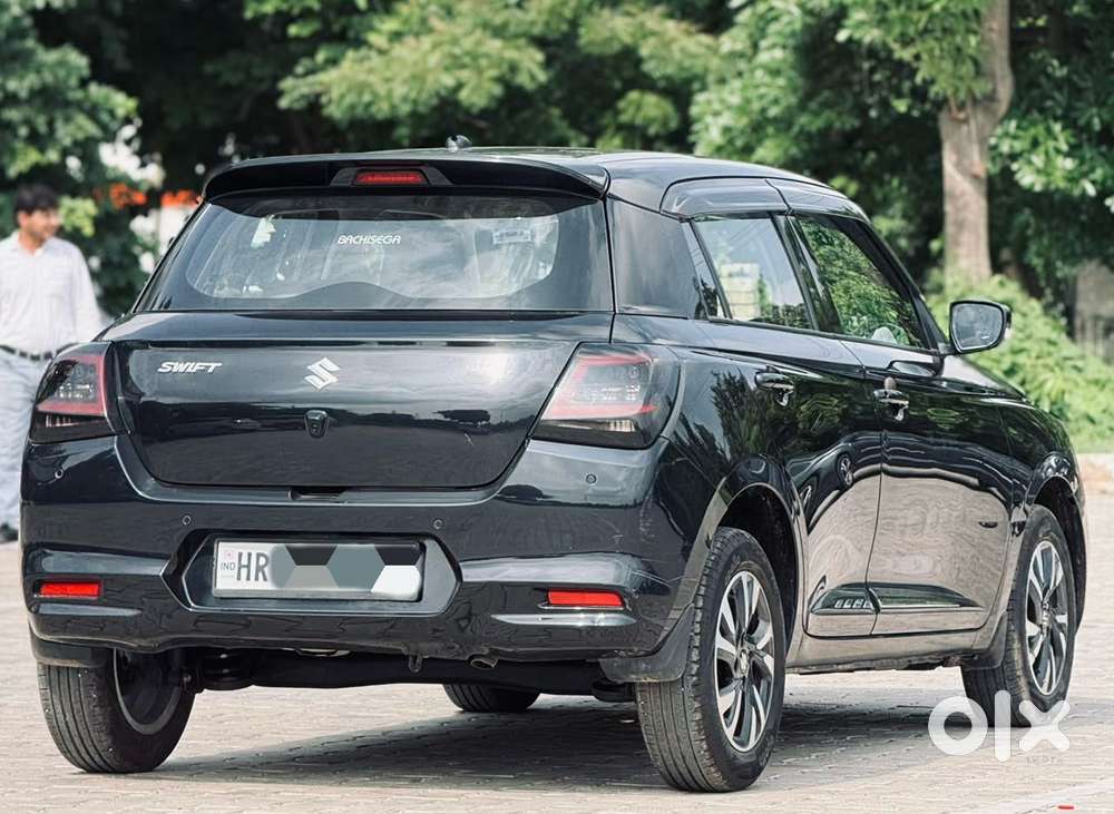 Maruti Suzuki New-gen Swift Vxi, 2025, Petrol
