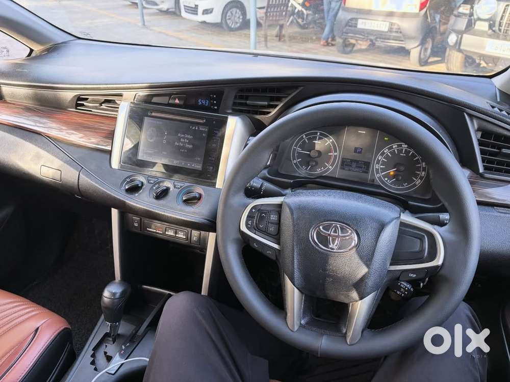 Toyota Innova Crysta 2019