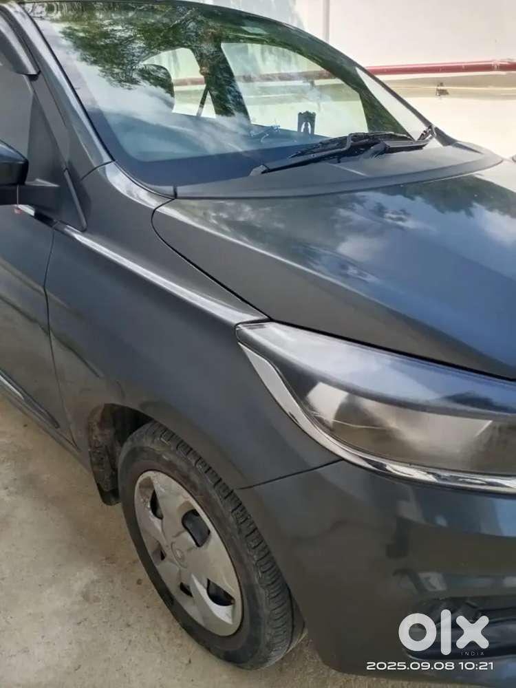 Tata Tiago Revotron 2022 Cng Manual