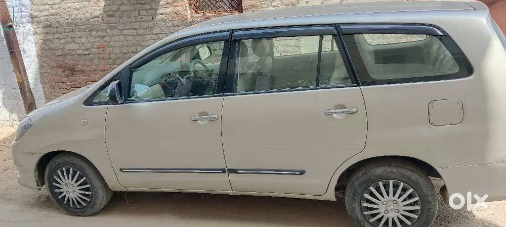 Toyota Innova 2008 Diesel Well Maintained
