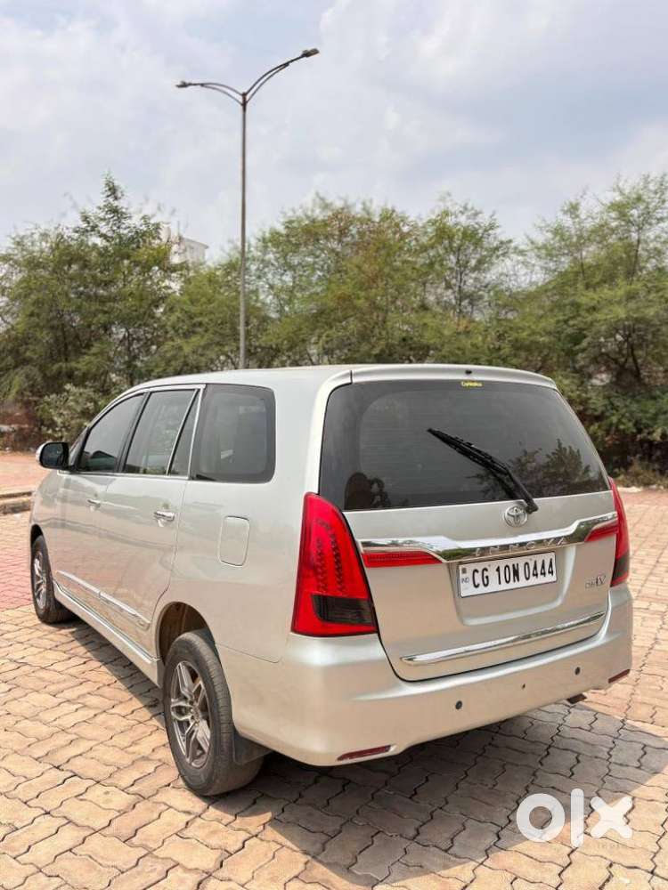 Toyota Innova 2.5 G (diesel) 8 Seater, 2013, Diesel