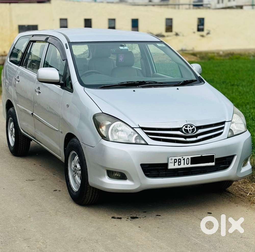 Innova 2012  Well Maintained