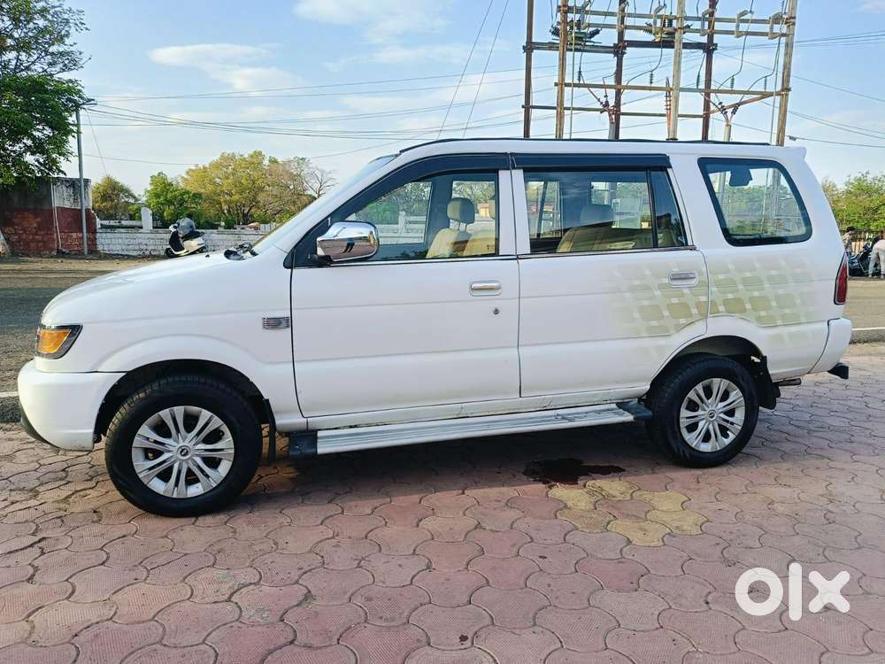 Chevrolet Tavera Neo 3 Lt- 8 Str Bs-iii, 2017, Diesel