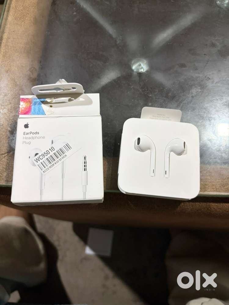 Apple earphone 3.5 mm jack