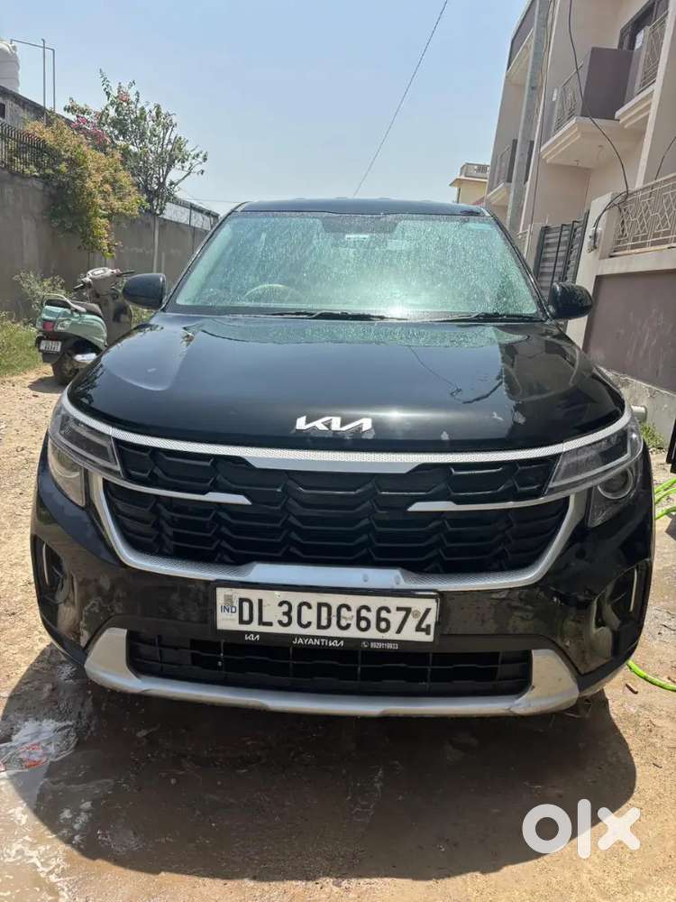 Kia Seltos Black 2025 Model  Low Running  Excellent Condition