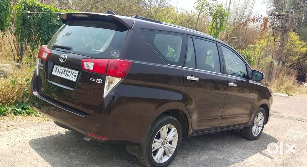 Toyota Innova Crysta 2.8z Automatic, 2016, Diesel