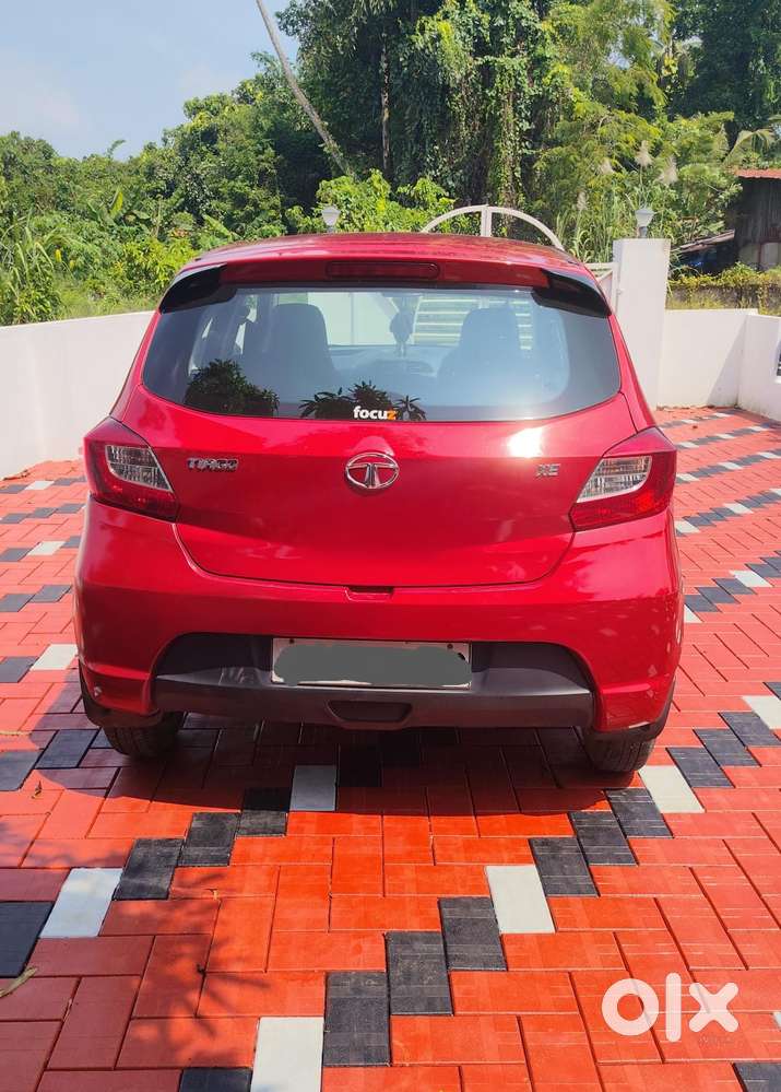 Tata Tiago Xe, 2018, Petrol