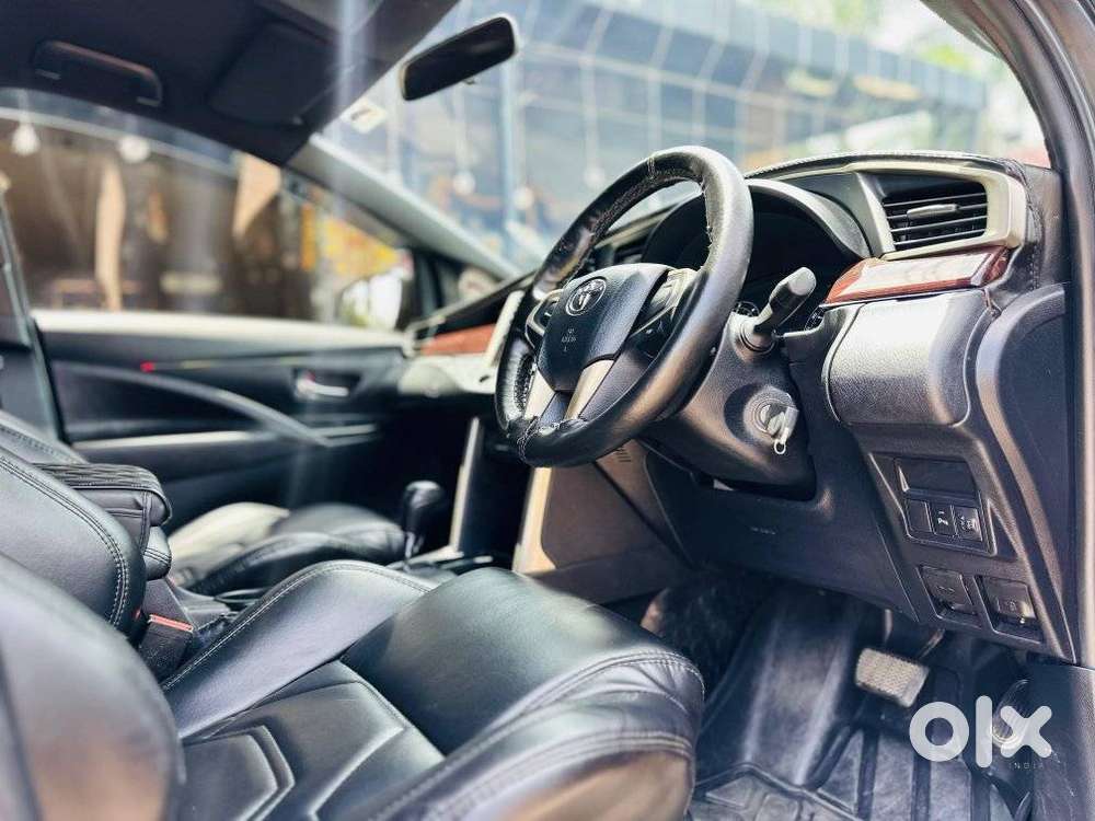 Toyota Innova Crysta 2.8 Gx At, 2016, Diesel