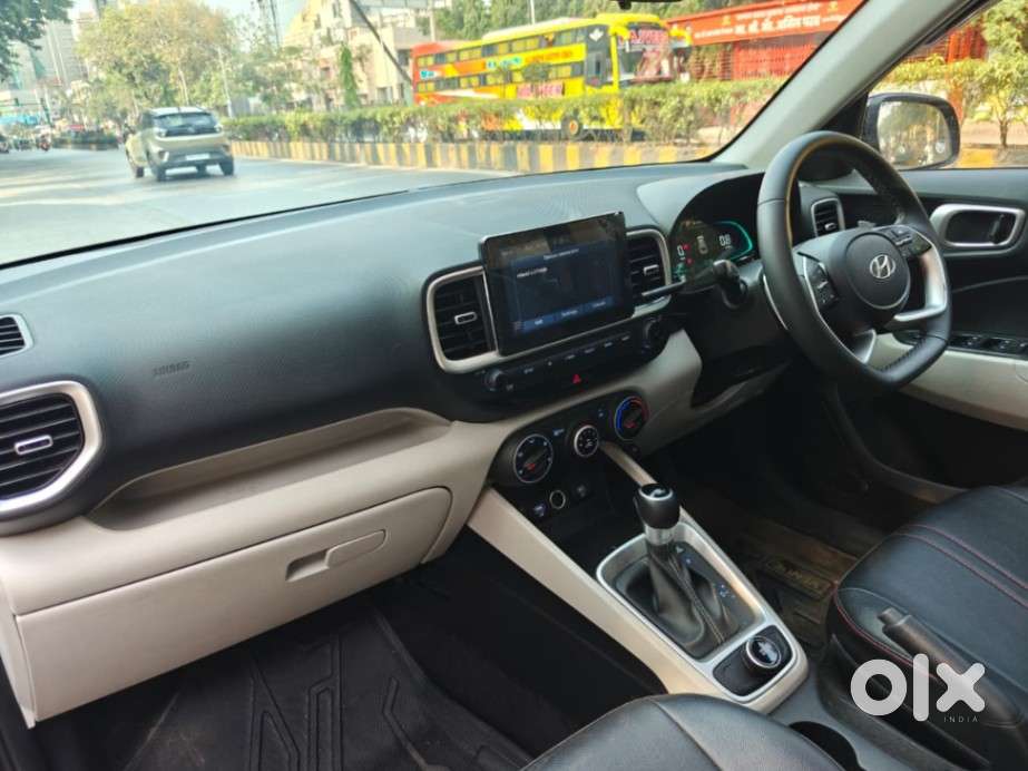 Hyundai Venue 1.0 S (o) Turbo Dct, 2025, Petrol