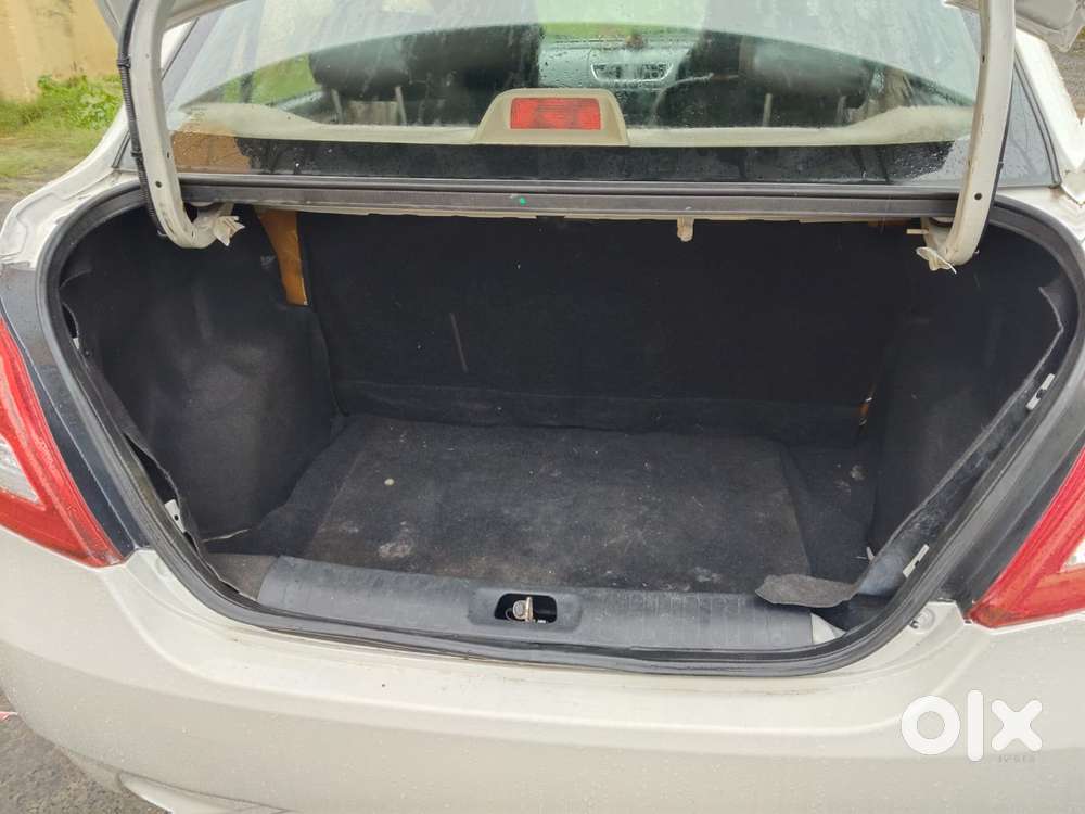 Maruti Suzuki Swift Dzire Vdi Optional, 2016, Diesel