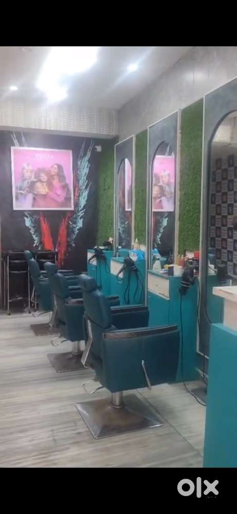 Running Beauty Salon Setup for Sale in Dehradun