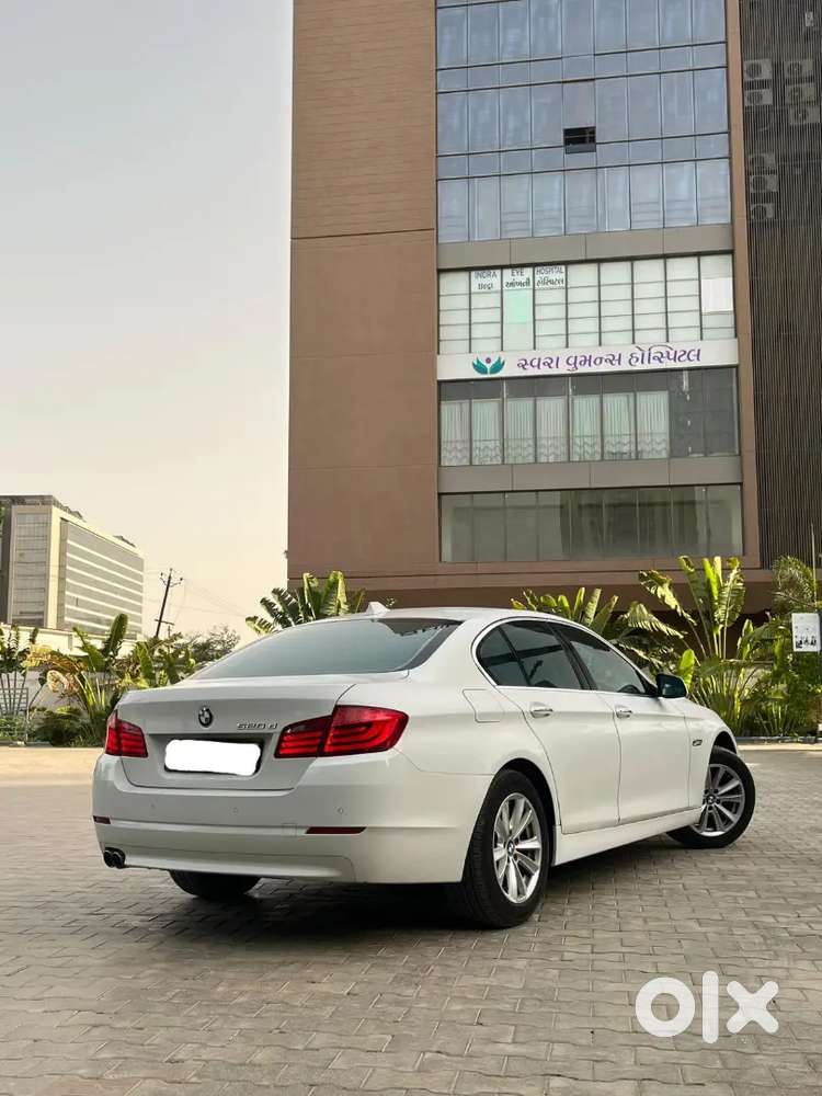 2013 Bmw 520d Luxury Line  2nd Owner  Company Service Record  Excel
