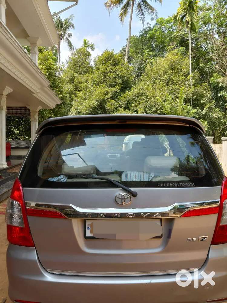 Innova 2.5 Well Maintained