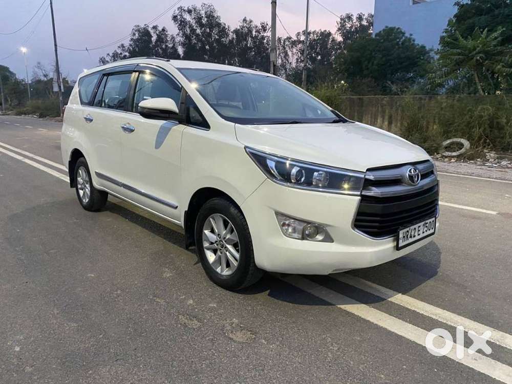Toyota Innova Crysta 2.4 V 8 Str, 2018, Diesel