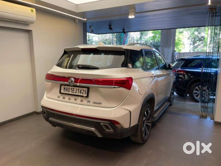 Mg Hector Plus Sharp Pro 1.5 Turbo Petrol Cvt 6 Str, 2023, Petrol