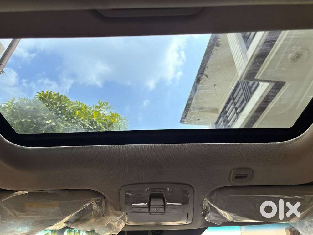 Mahindra Xuv300 2024 W8 Petrol 56388 Km