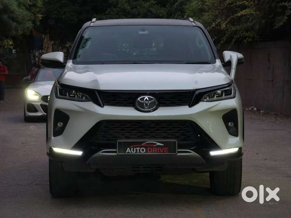 Toyota Fortuner Legender 4x4 At 2.8, 2025, Diesel