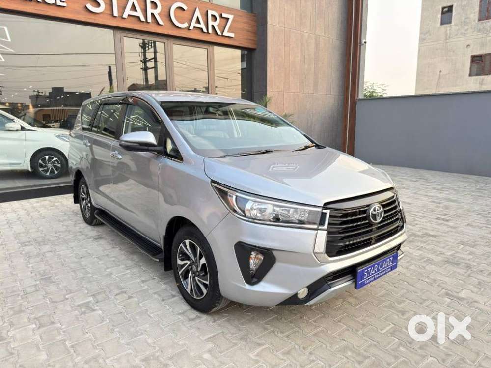 Toyota Innova Crysta 2.7 Gx Limited Edition At 8 Str, 2022, Petrol