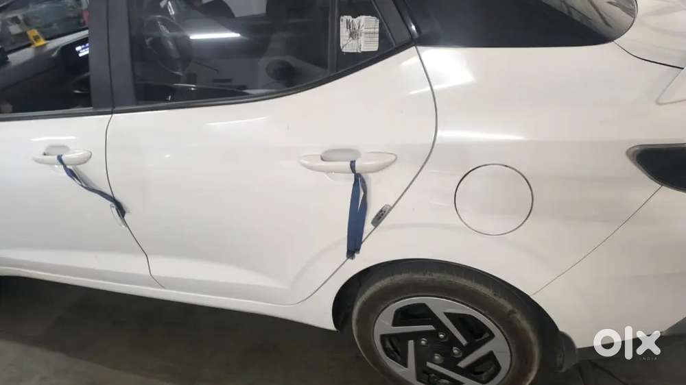 Hyundai Aura 2025 Cng & Hybrids 24885 Km Driven