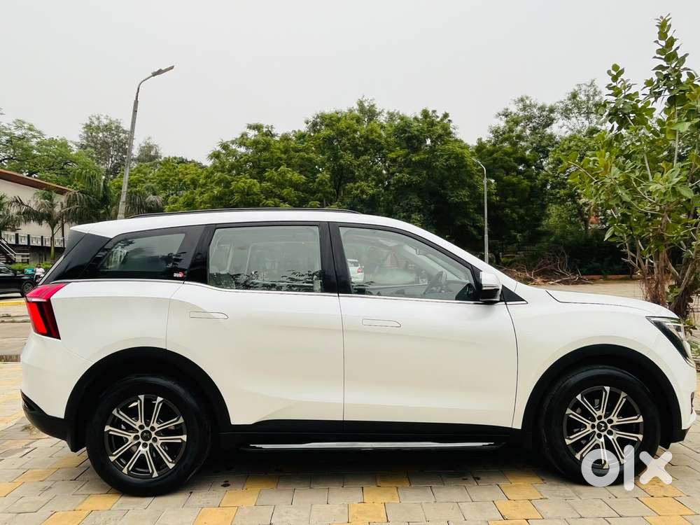 Mahindra Xuv700 2.2 Ax 7 Diesel At Str, 2023, Diesel
