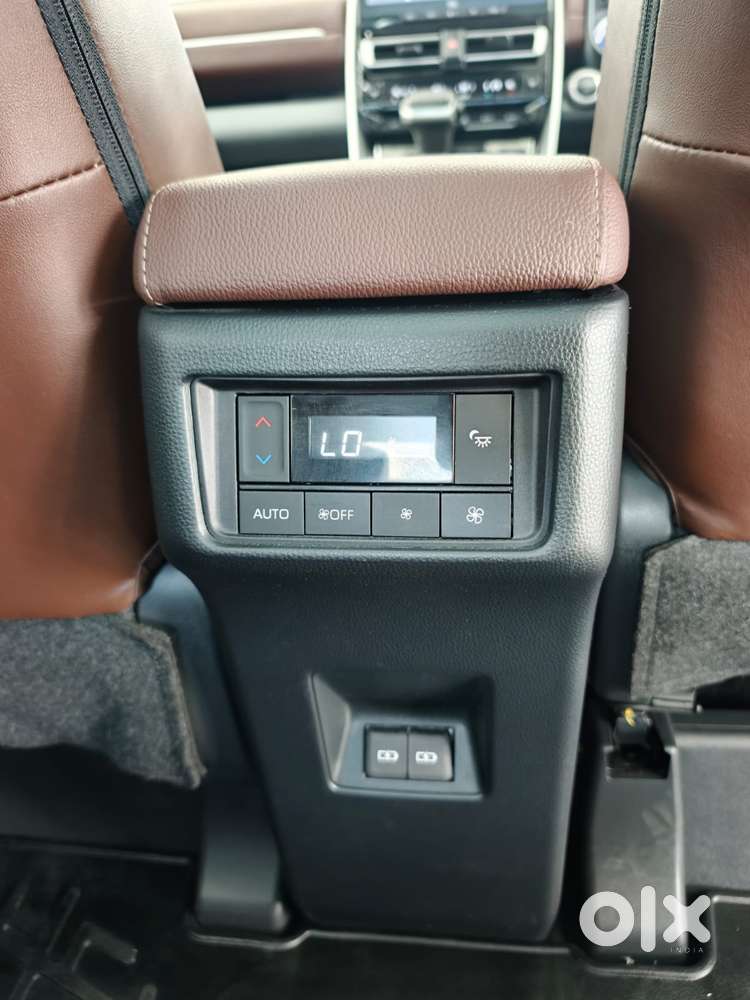 Toyota Innova Hycross 2.0 Zx (o) Hybrid 7 Str, 2024, Cng & Hybrids
