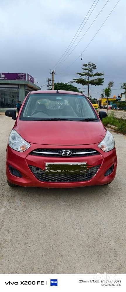 Hyundai i10 2011 car