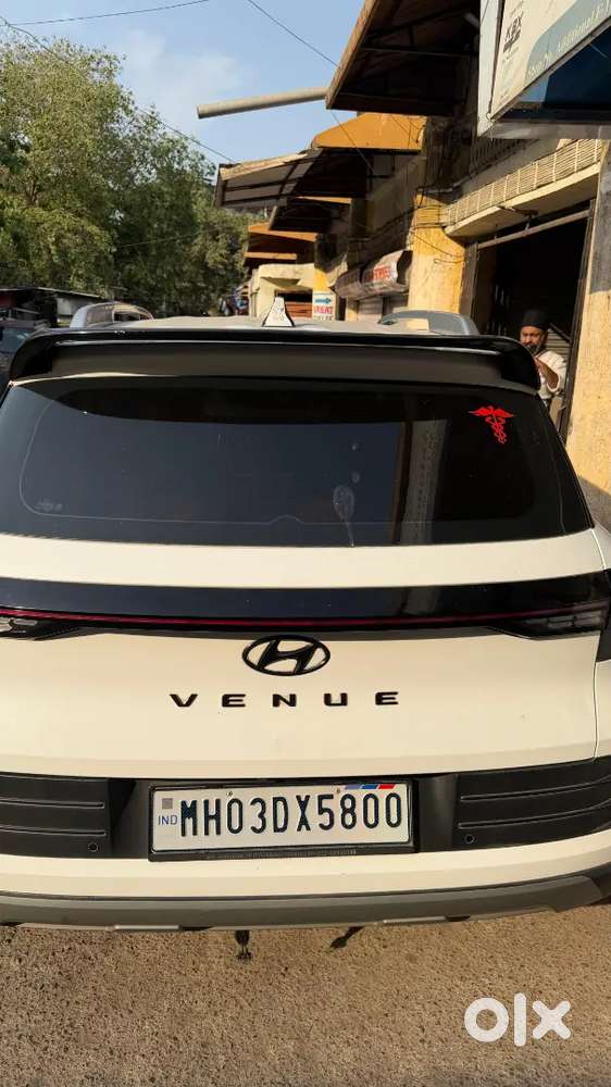 Hyundai Venue 2022 Diesel Well Maintained