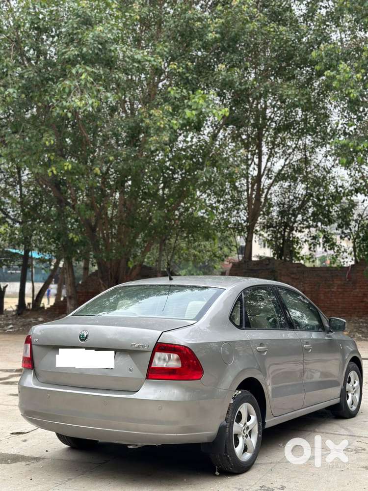 Skoda Rapid Elegance Mpi, 2014, Petrol