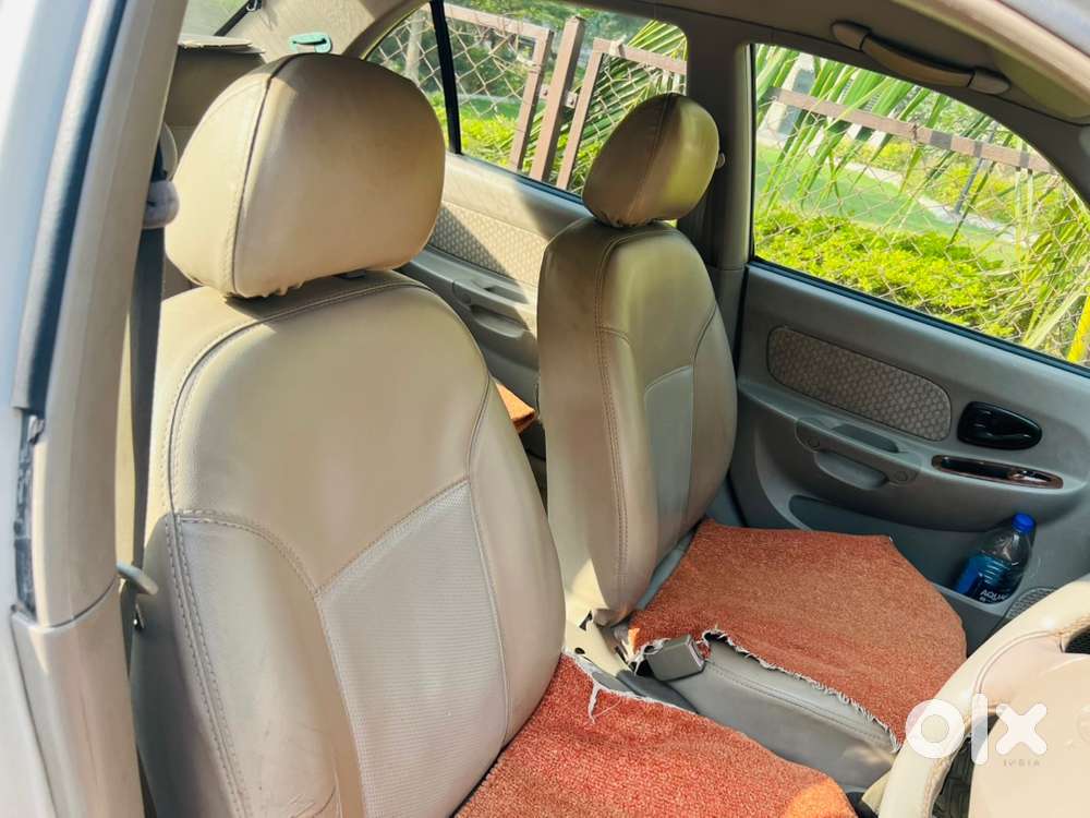 Hyundai Accent November 2011 Model