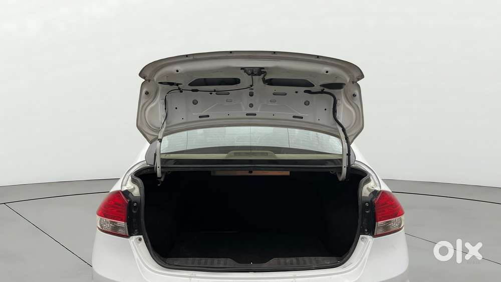 Maruti Suzuki Ciaz 2014-2017 At Zxi, 2015, Petrol