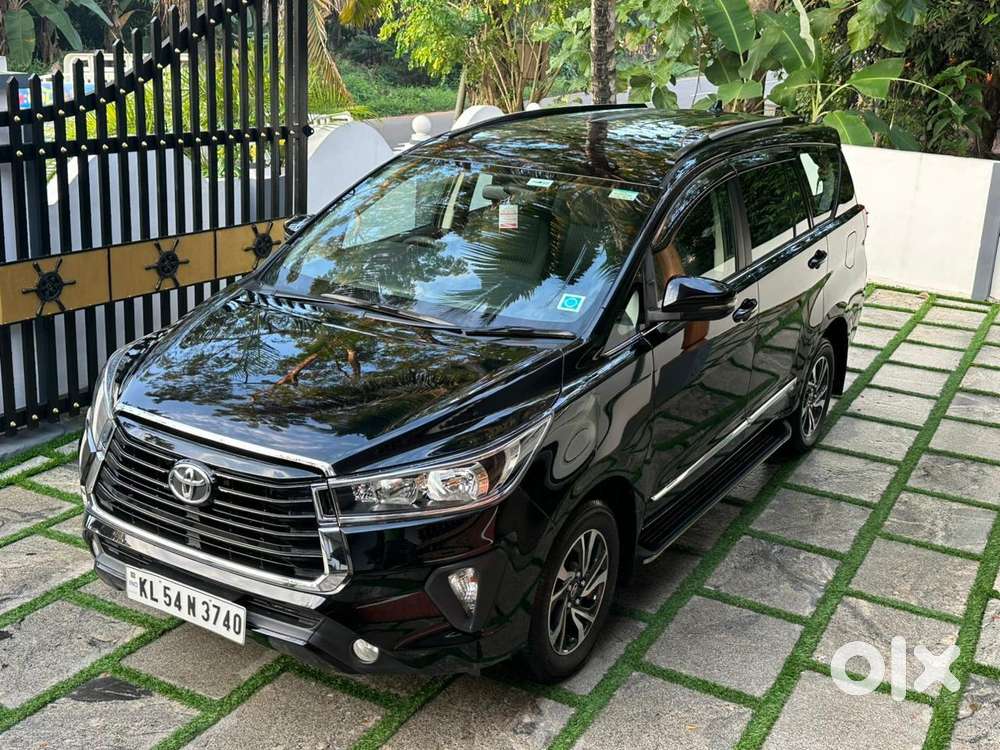 Toyota Innova Crysta 2.7 Gx At 8s, 2021