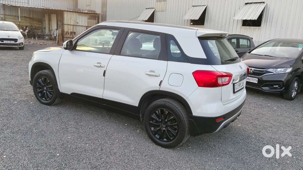 Maruti Suzuki Brezza 1.5 Zxi Smart Hybrid, 2021, Cng & Hybrids