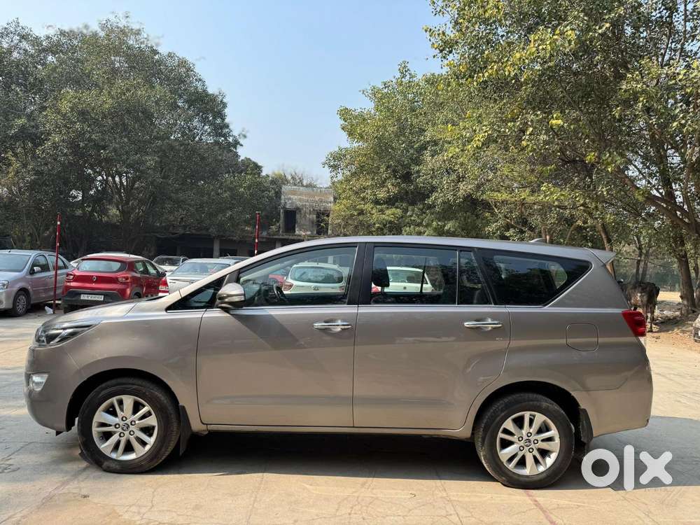 Toyota Innova Crysta