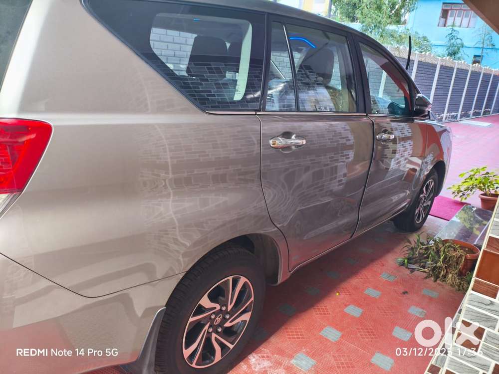 Toyota Innova Crysta 2.4 V, 2023, Diesel