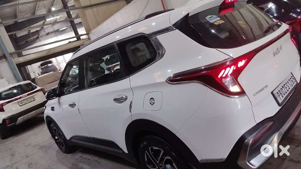 Kia Carens 1.4 Luxury 2023
