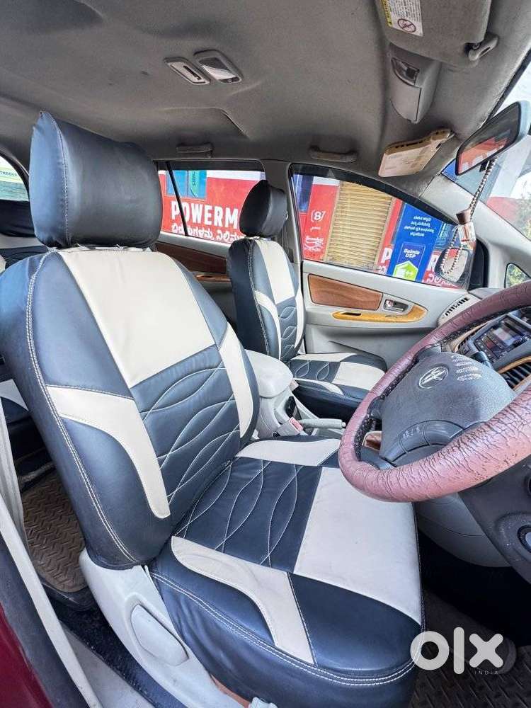 Toyota Innova 2.5 V 7 Str, 2010, Diesel