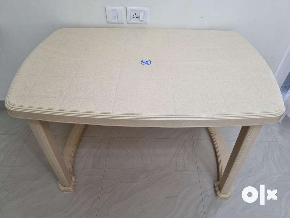 Olx plastic dining table new arrivals