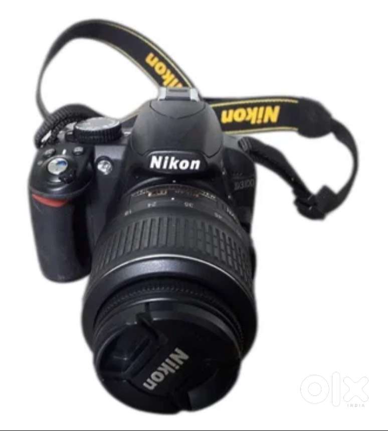 NIKON D3100